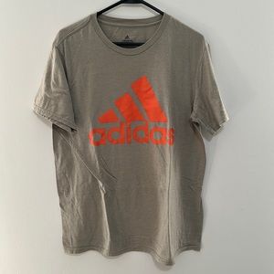 Adidas climalite t-shirt. EUC